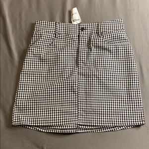 Charlotte Russe Black & White Square Pattern